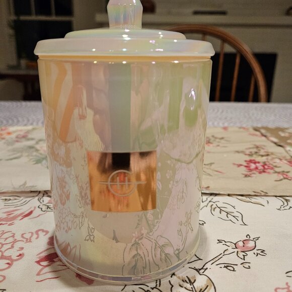 Glasshouse Fragrances - Naughty and Nice - Handful of Candy Canes Candle - NWT! - Picture 3 of 3